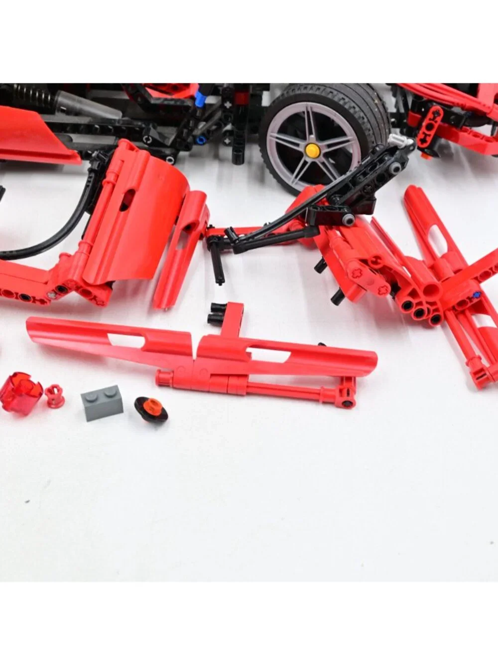 LEGO Technic Enzo Ferrari 1:10 8653 Mostly Assembled